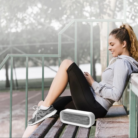 🥳HOST PICK!!🥳🌸 SOAR WHEAT FIBER BLUETOOTH SPEAKER - SKY BLUE ONLY!!🌸 - Picture 2 of 3